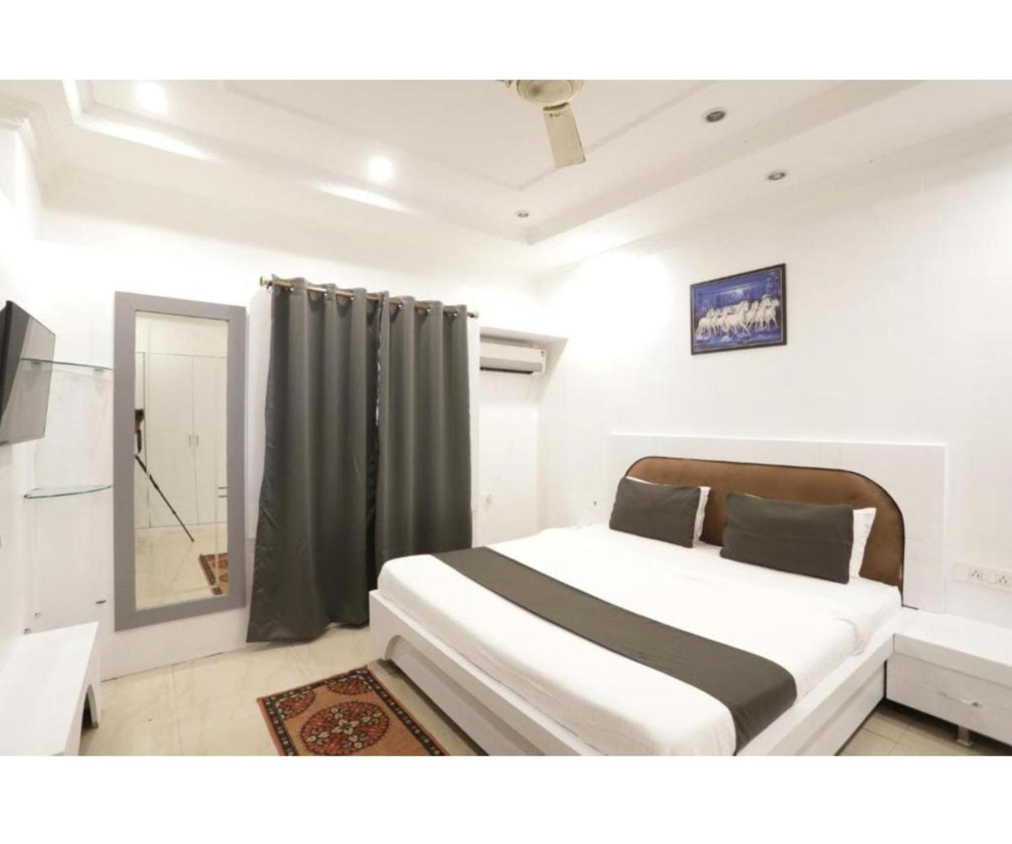 Day S Inn Luxury Stay Near Care Hospital In Budget Friendly Price Best Seller 布巴内什瓦尔 外观 照片
