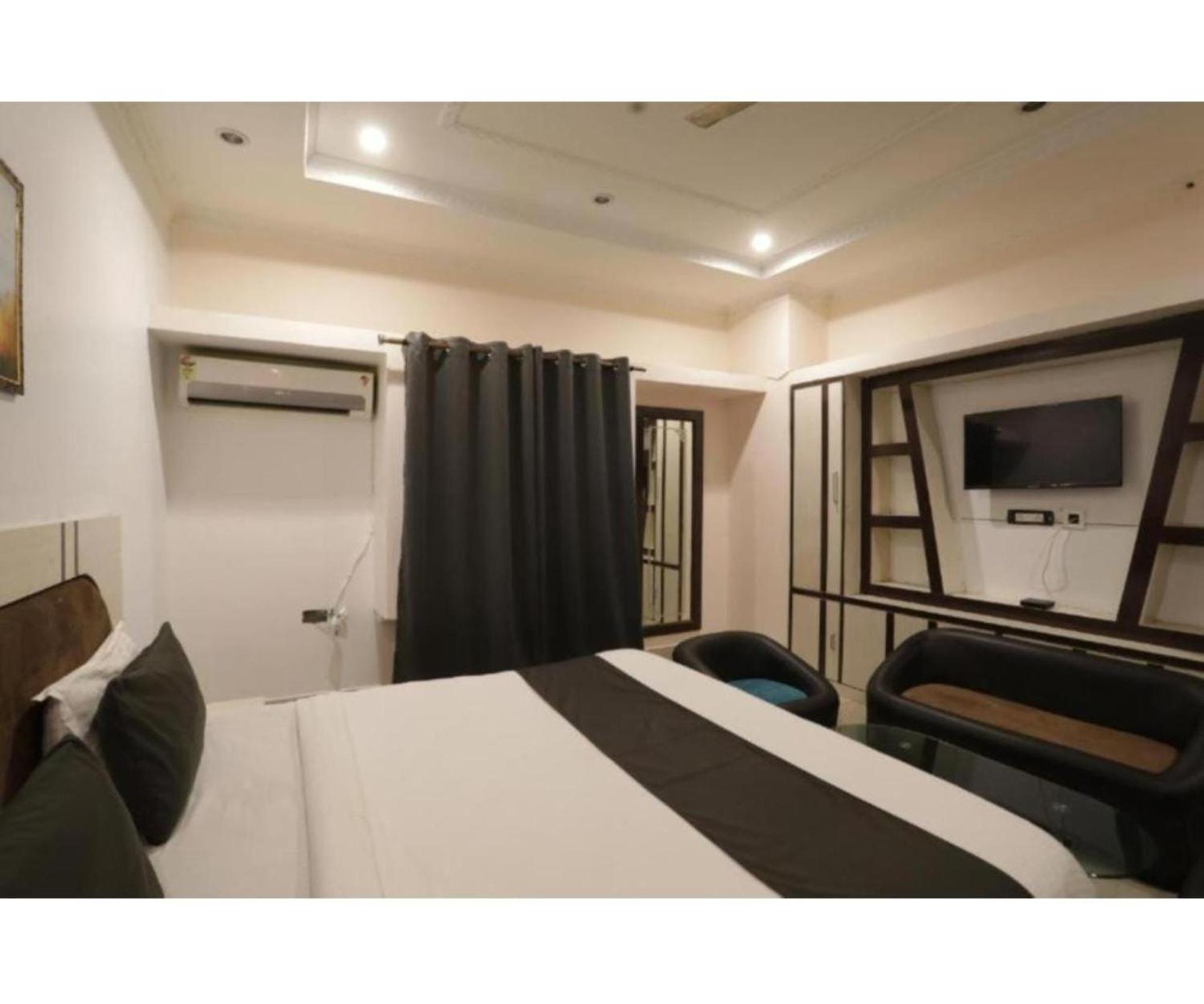 Day S Inn Luxury Stay Near Care Hospital In Budget Friendly Price Best Seller 布巴内什瓦尔 外观 照片