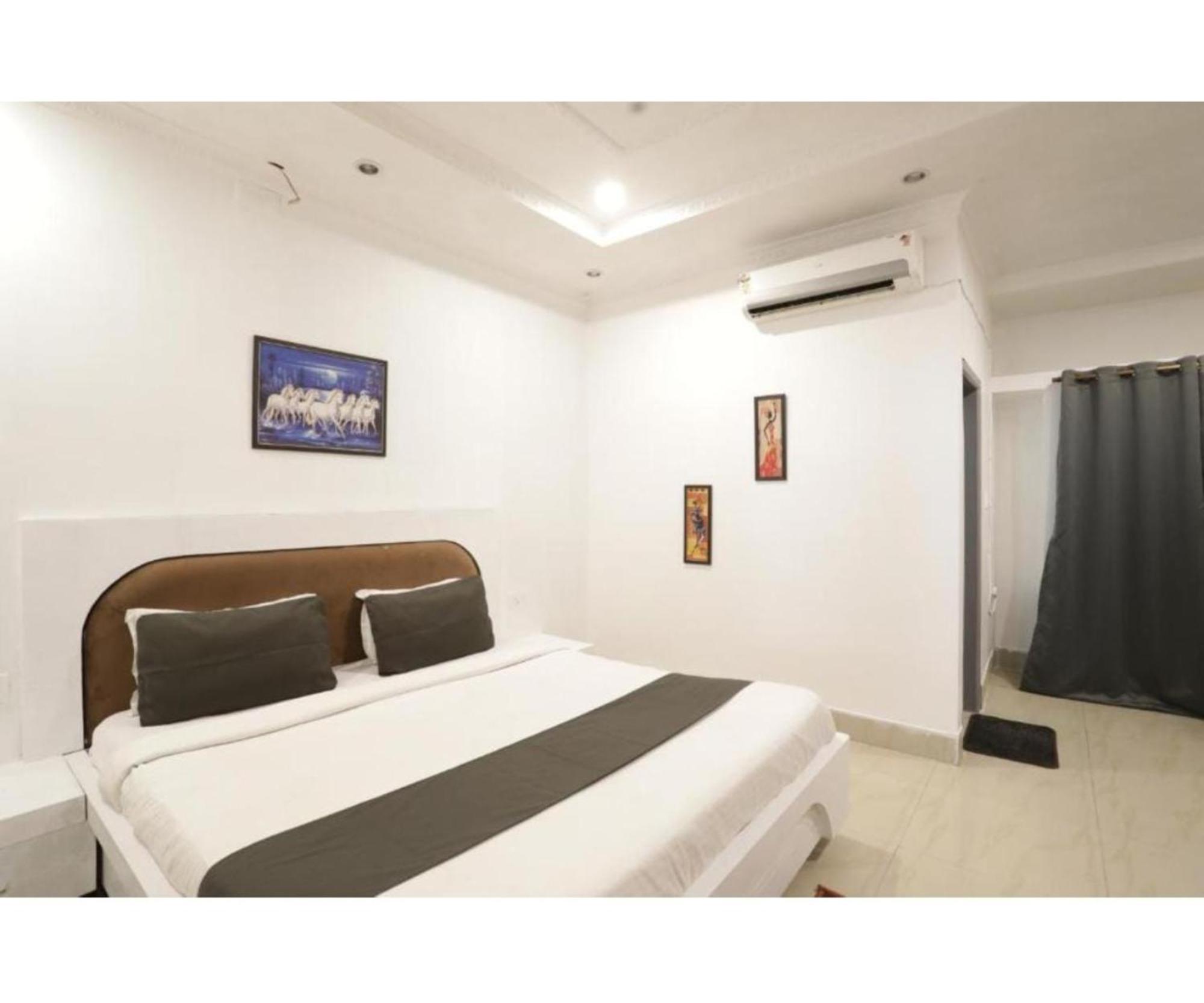 Day S Inn Luxury Stay Near Care Hospital In Budget Friendly Price Best Seller 布巴内什瓦尔 外观 照片